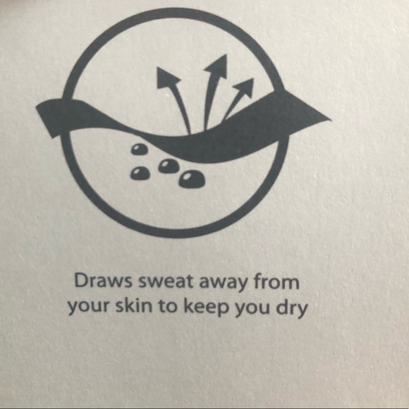 NIKIBIKI SEAMLESS CAPRI PANTS - Picture 6 of 12